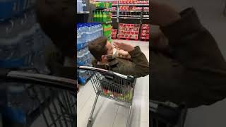 FAZENDO COMPRAS NO SUPERMERCADO DE PORTUGAL