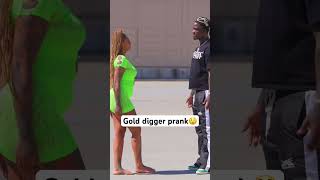 😲😲 #shorts #golddigger #golddiggerprank #prank #publicinterview #shortsfeed #funny