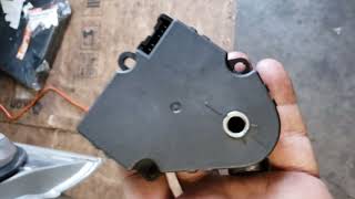 2007 Buick Enclave Driver Side Blend Door Actuator Replacement. Driver Side Blow Hot Air.