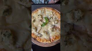 من pizza vera ￼ أحد أفضل مطاعم الرباط #أخبار_المغرب #travel #مطاعم #اكسبلور #طعام #مغرب #تقييم_اكل