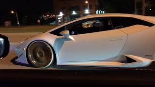 Lamborghini Huracan vs Nissan GTR in Tunnel