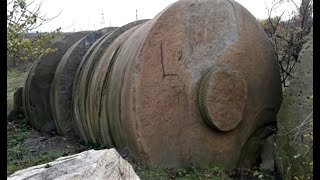 Mysterious and unknown columns in Makeyevka