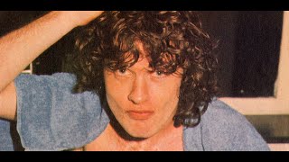 ֍֍֍ Ангус Янг (Angus Young, AC/DC) Гитара - Целое Искусство (часть 1) (перевод) 13.11.20