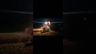 Jetzt Online, Weizen dreschen bis in die Nacht mit Claas Lexion 650