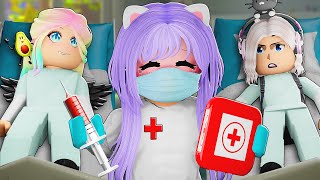 ЛЕЧУ ЙОШИ И УЛЬЯНУ! Roblox Maple Hospital