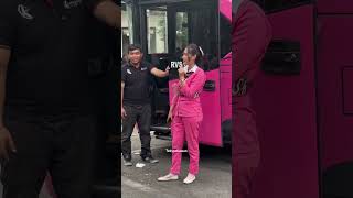 Bus double decker kencana ada pramugari nya cantik