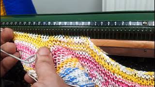 Using a Record "Hand Knitter" garter stitch machine