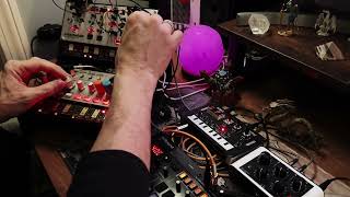 Dreaming of Dragons 🎧 a Korg Volca Bass, Roland J-6 and friends ambient synth jam - #Jamuary2024