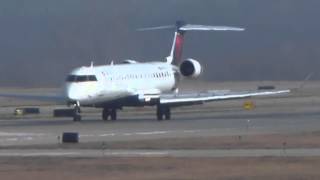 Delta Connection CRJ-900 Landing