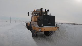 Трактор Кировец. Морозы до -35. Не глушу сутками. Не снег, а бетон.