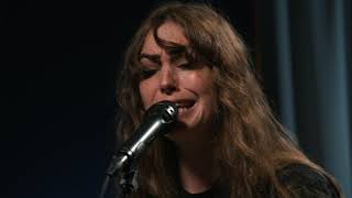 Emma Ruth Rundle - Darkhorse (Live on KEXP)