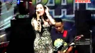 Kanggo Riko Niken Yra New Pallapa Live Sumberame Wringinanom Gresik 2015