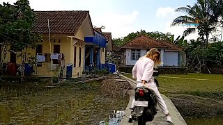 Seperti Inilah Suasana Padesaan Impian, Rumah-Rumahnya Semuanya Menghadap KeSawah