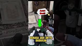 Imamnya berasa jadi artis dadakan 😂🤣 #shorts #ramadan #ramadhan2024 #ramadhantiba #imamtarawih