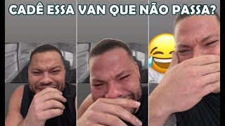 Thomas Santana descobrindo o motivo da van ter atrasado | Stories do Thominhas