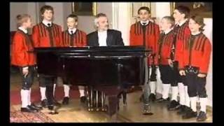 Wilten Boys' Choir ▶▶▶ Das schonste Land der Welt ist mein Tiroler Land