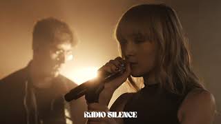 Gretta Ray - Radio Silence