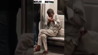 Delhi Metro में कांड हो गया । Viral Video । #shorts by @VikashNarooka1M