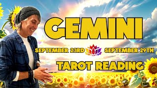 GEMINI ♊️A PERFECT TIME TO HEAL & MOVE IN A NEW DIRECTION! SEPTEMBER 23RD -SEPTEMBER 29TH TAROT