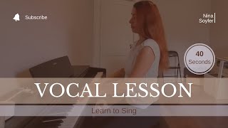 Vocal Warm-up in 40 seconds. Learn to Sing. Voice Lesson. Nina Soyfer #voicelessons #singinglesson