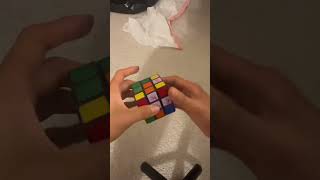 Rubik’s jumpscare 😱