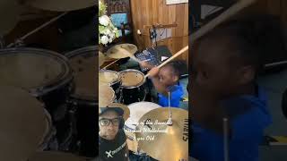 Fui humilhado por essa baterista Mirim !!!