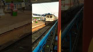 WAP 7 LGD SCR #railway #indianrailways #locomotive #station #subscribe