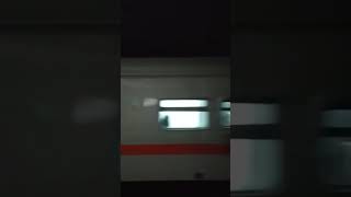 KA Komuter Pasuruan berangkat Stasiun Bangil