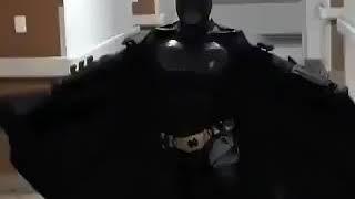 Niño con cáncer se emociona al conocer a batman