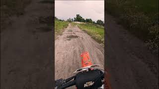 "Unbelievable Motocross Tricks! 😱🔥 #ExtremeRiding #MotocrossSkills"