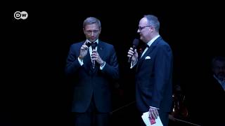 Oliver Welke interviewt Christian Lindner bei der 6. Operngala Bonn