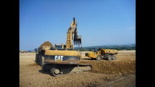 CAT 325C & CAT 730C na stavbě dálnice