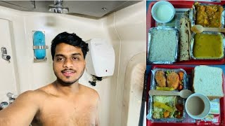 Khana pina & Nahana in Mumbai Howrah Duranto Train - Part 1