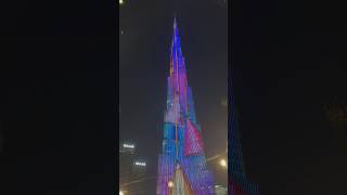 Burj Khalifa - Tallest building in the world and it can do this! Wow #BurjKhalifa #tallestbuilding