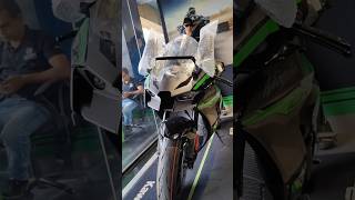 Kawasaki Ninja ZX10R 2024 in Metallic Diablo Black Limited edition color #kawasaki #kawasakizx10r