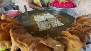 Mumbai Aunty Making Noodle Samosa Chaat | Indian Street Foods