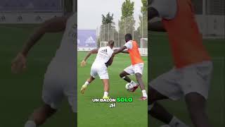 ¡Domina el Juego con Este Balón Solo! #parati #futbol