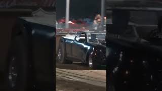 2 Wheel Drive Modified Pulling Truck Sound