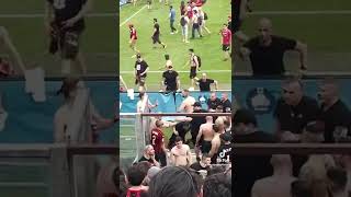 ultras del Milan picchiano i giocatori non soddisfatti !