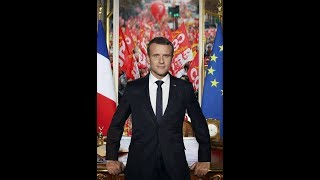 Macron ! Un an et toutes ses dents