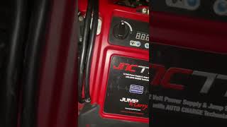 JNC 770R Jump Starter Never Let’s Me Down When I Need A Jump #shorts #jumpstarter #tools