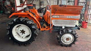 Máy cày Kubota L2402Dt bãi.24 mã lực hai cầu,số cơ ben cơ.Chi tiết máy và giá mời các bác tham khảo