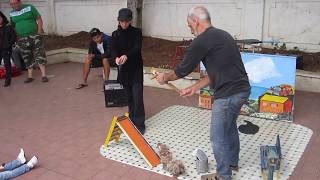 Puppet show in Valparaiso