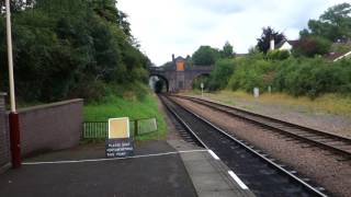 9F runs round at Leicester Nth.