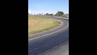 Moto GP raspando na entrada pra dom Pedro