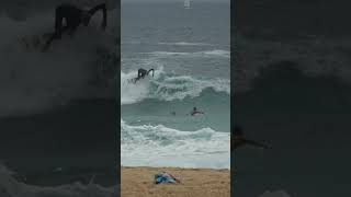 Fun running lefts at Maroubra #surfcircus #surfing #surfaustralia #surf #maroubra #waves