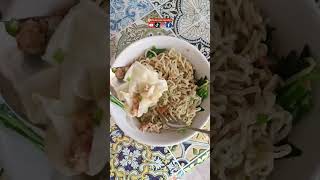 Bakmi topping daging babi di Denpasar