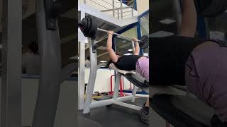 Bench pressing #chest #workout #fitness #training #gym #bodybuilding #weightlifting #shorts #foryou