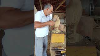 TICO ARTESÃO Entalhando um galo em madeira