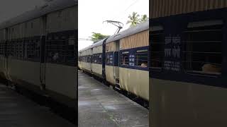 Old Palakkad MEMU Departing From PNQ #Shorts